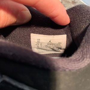 Boys Air Jordan Retro Sz 4